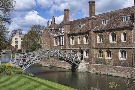 Quaint 2 Bed Cottage In The Heart Of Cambridge Extérieur photo
